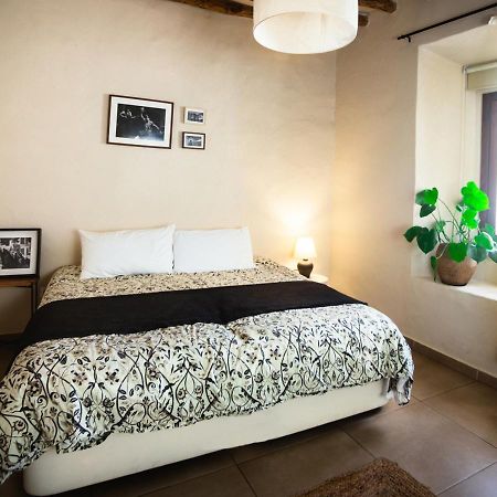 Casa De Los Cuadros Villaluenga Del Rosario Bagian luar foto