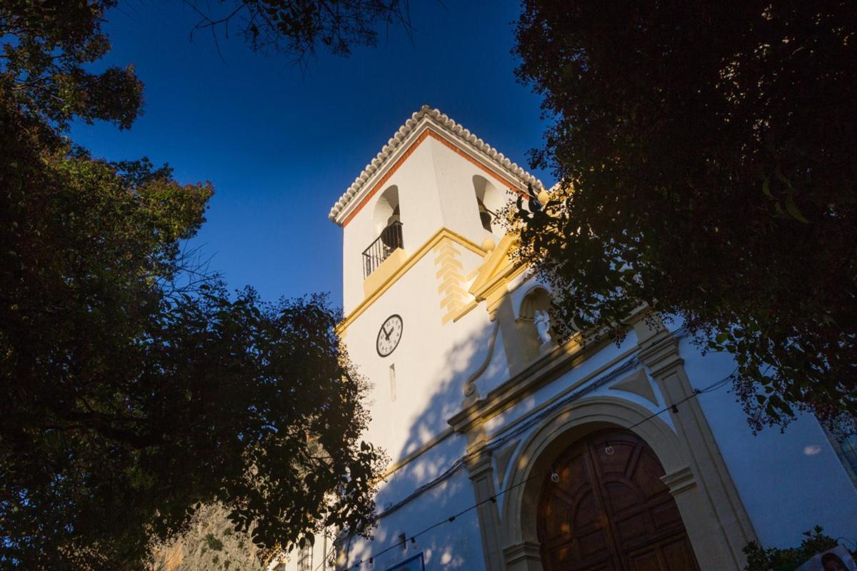 Casa De Los Cuadros Villaluenga Del Rosario Bagian luar foto