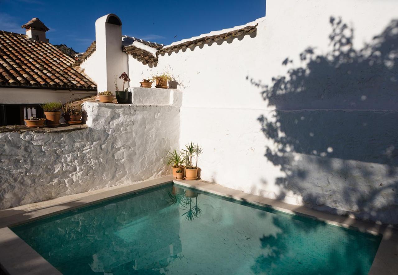 Casa De Los Cuadros Villaluenga Del Rosario Bagian luar foto