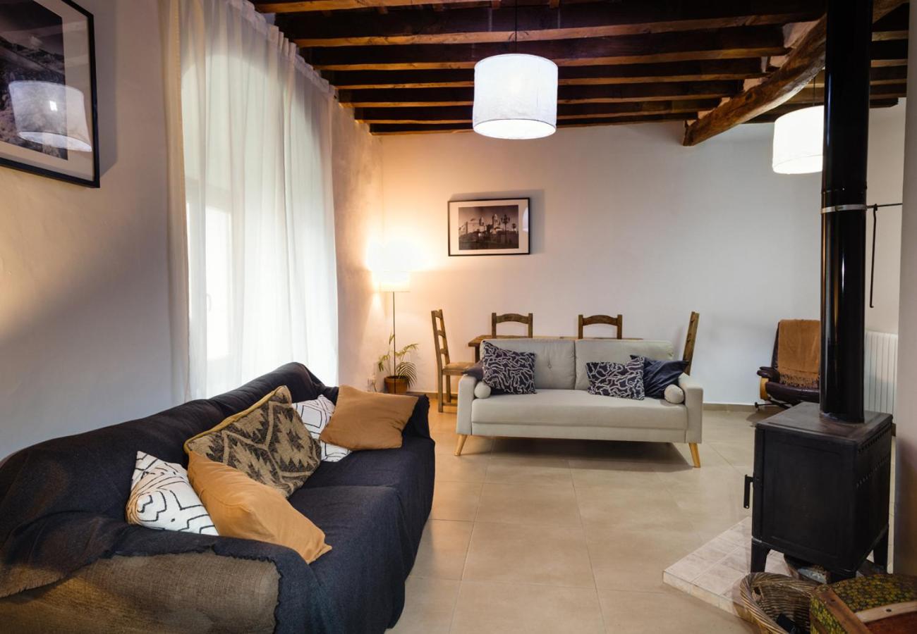Casa De Los Cuadros Villaluenga Del Rosario Bagian luar foto