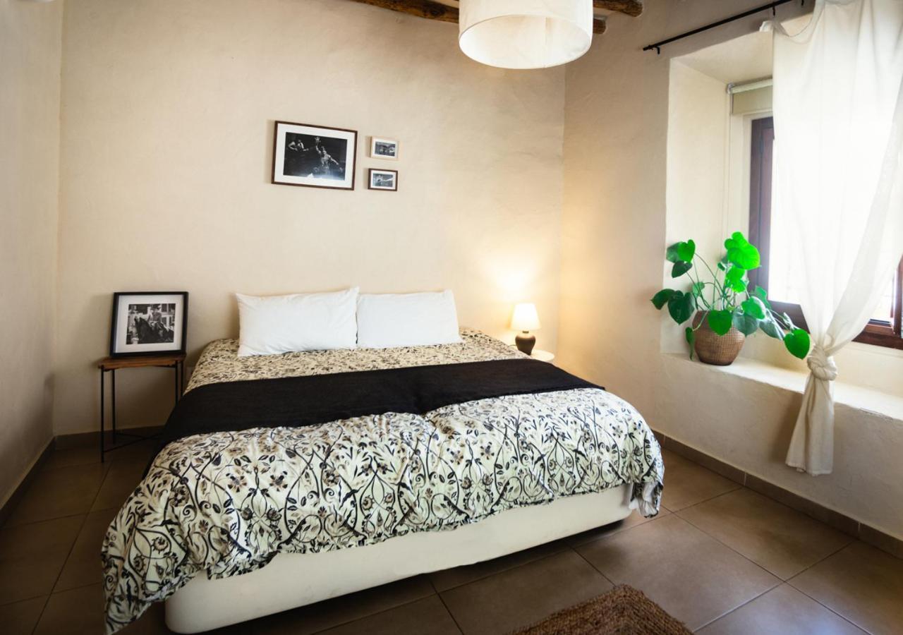 Casa De Los Cuadros Villaluenga Del Rosario Bagian luar foto